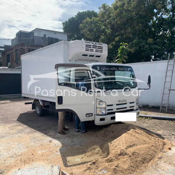 Isuzu Lorry - Image 2
